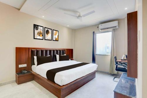 Collection O Taj Nagri Phase 2