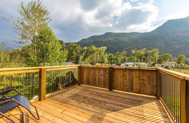 Colorado Cabin - Minutes from Downtown Ouray - Pet Friendly STR2024-069