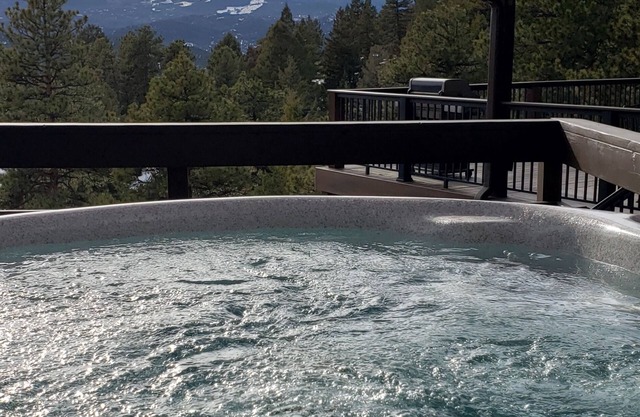 Colorado Dream Vacation!5 min to Lake House!Next to nothing,close to everything!