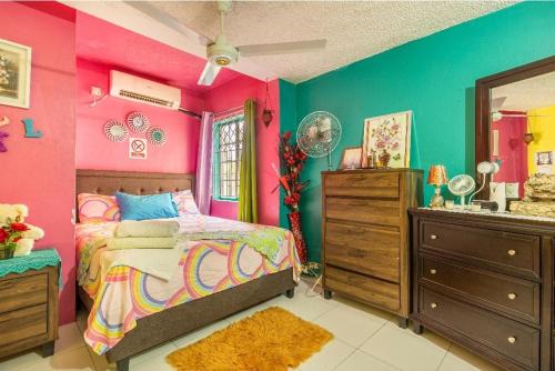 Colorful Private Room Oasis