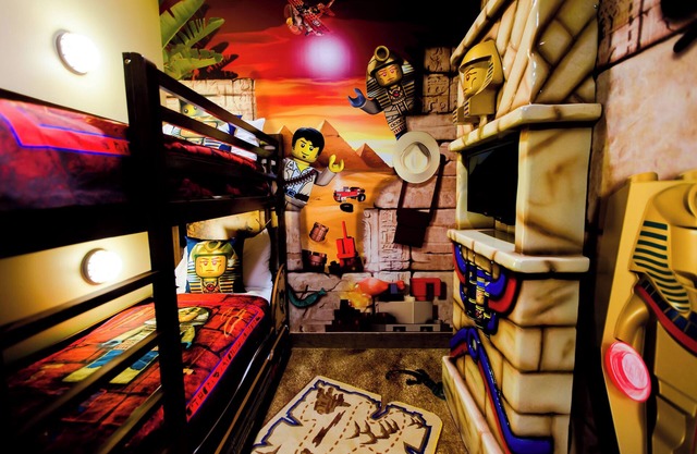 Colorful Room w/Waterpark & Lego Fun! Free Parkin