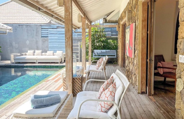 Colorful & Sleek-Modern 3Beds Private Villa Next To Seminyak