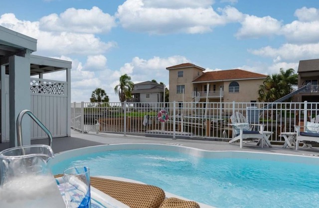 Come and stay where the Dolphins' Play