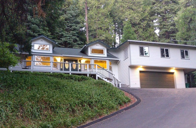 Come Escape! mountains, lakes, rivers, Apple Hill, wine, snow, ski, hike, relax!