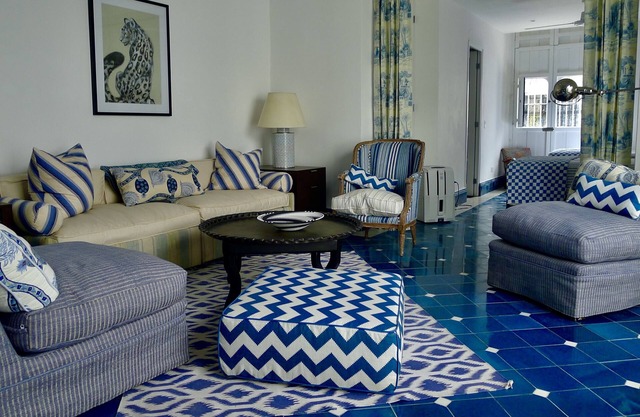 Come Stay in our luxury Blue Casita with our resort Pool & sundeck