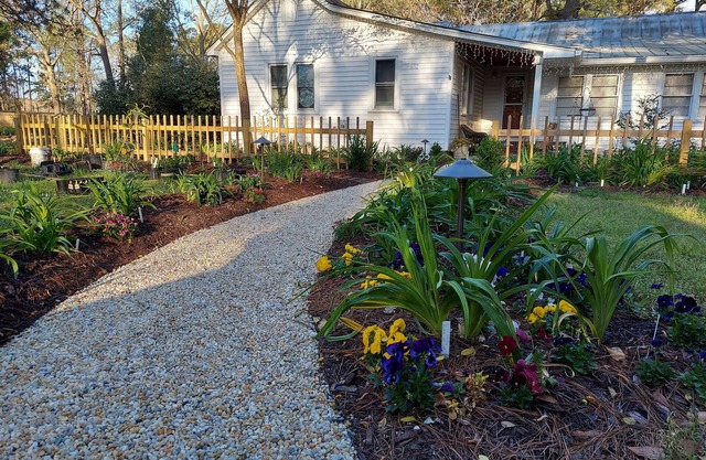 Come visit our “Sweet Retreat at the End of the Street” where you can relax!