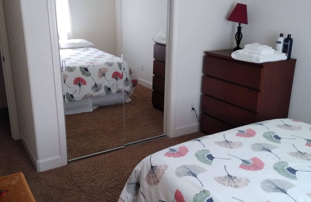 Comfort and style Full size bedroom.