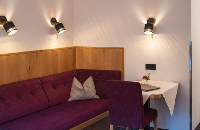 Comfort double room with balcony - Hotel Restaurant Alpenblume