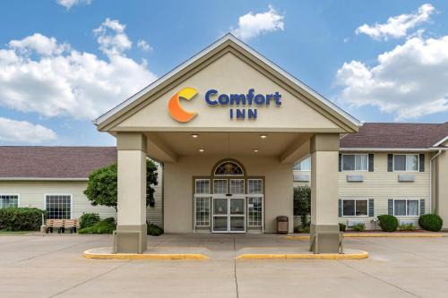 Comfort Inn Dyersville Near the Field of Dreams