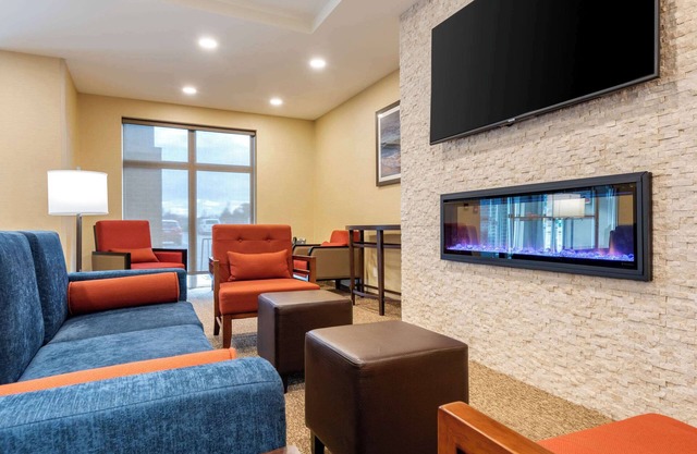 Comfort Inn & Suites