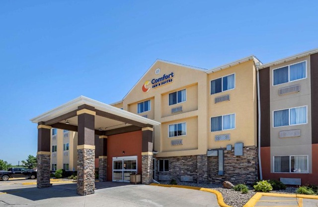 Comfort Inn & Suites Waterloo - Cedar Falls