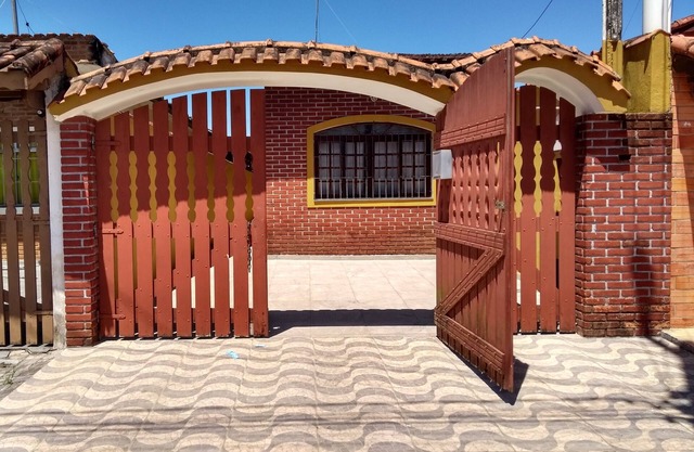 Comfortable and airy house on the Costa beach Azul Mongaguá