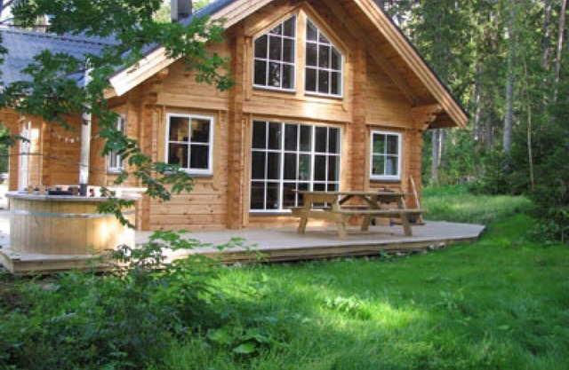 Comfortable and modern living at the lake