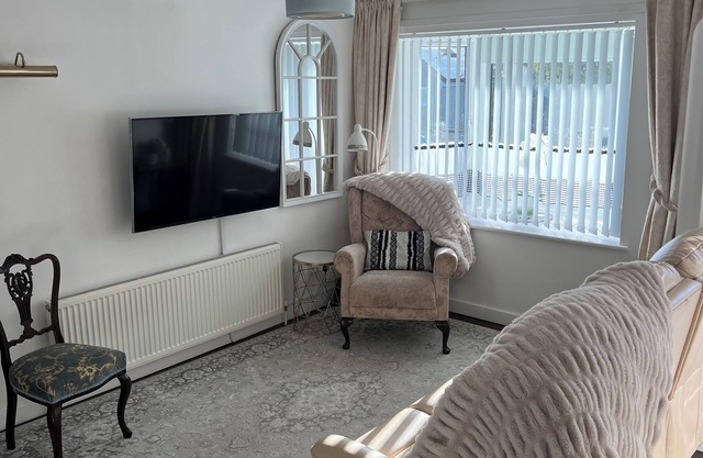 Comfortable and Private House, 2 Bed, Central, Perfect for Harwell & Williams F1