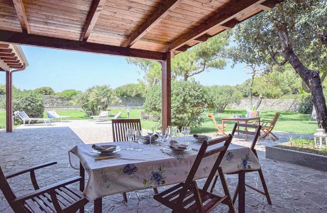 Comfortable and spacious villa - Baia Domizia