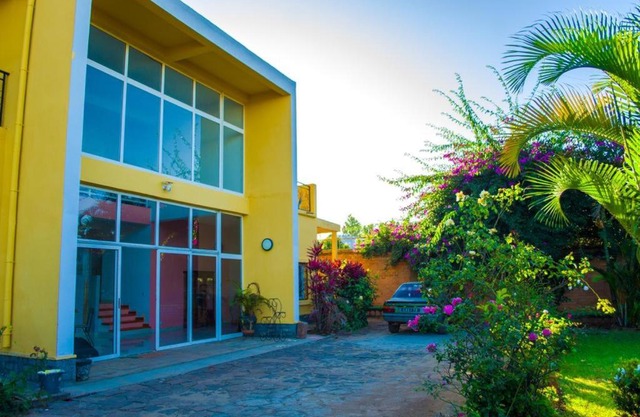 Comfortable and welcoming Suite with terrace overlooking the lake