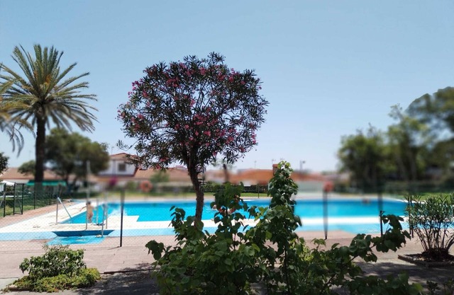 Comfortable apartment. Close to everything. Infinite beach. Bring only clothes