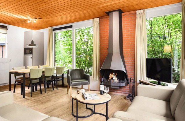 Comfortable bungalow for 6 persons