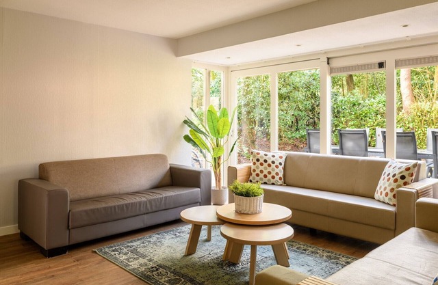 Comfortable bungalow for 6 persons at the waterfront
