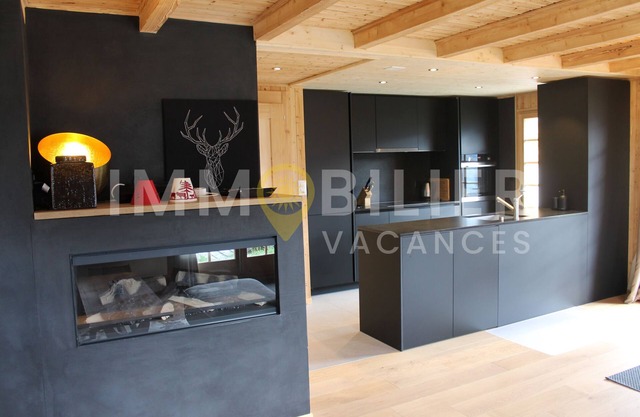 Comfortable chalet for 10 people nestled in the beautiful Val d'Anniviers in St-Luc. This chalet, ba