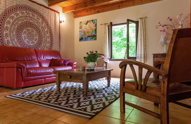 Comfortable Cottage in Champsac near Forest