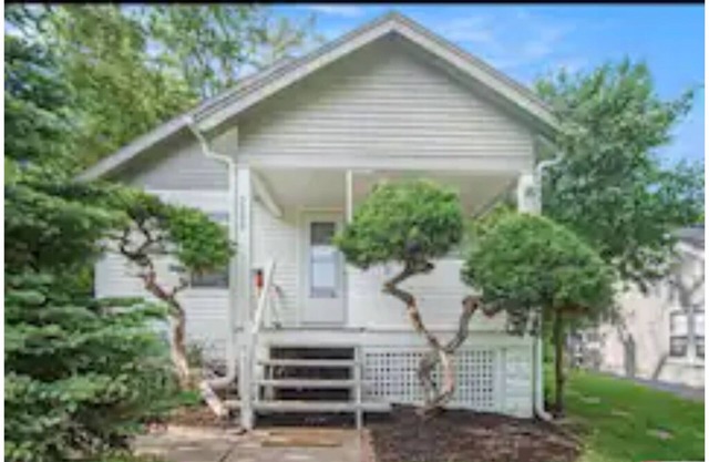 Comfortable, Cozy, Bungalow