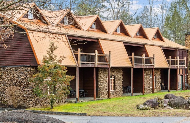 Comfortable, First Floor Condo with Easy Access