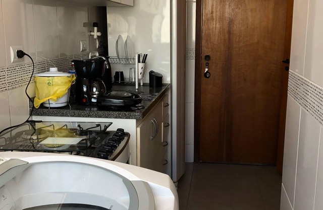 comfortable fit, very well located, renovated, complete for your stay.