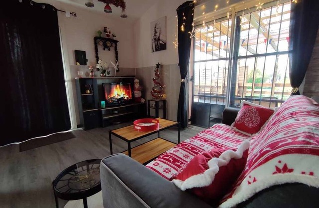 Comfortable gite well located bath/remous terrace enclosed garden dogs accepted!