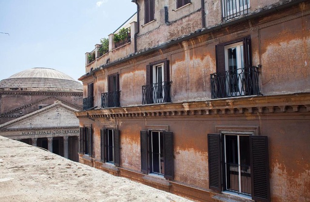 Comfortable Pantheon Loft