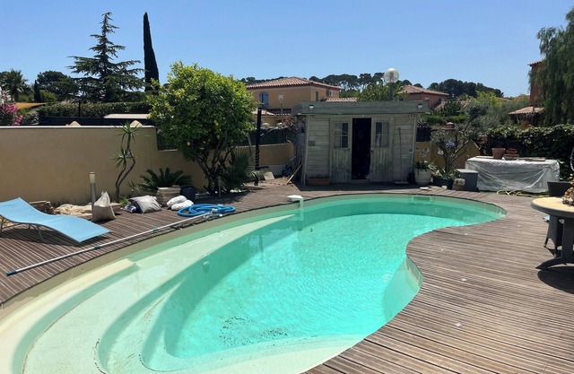Comfortable Provençal villa 85 m2 with swimming pool on Ollioules