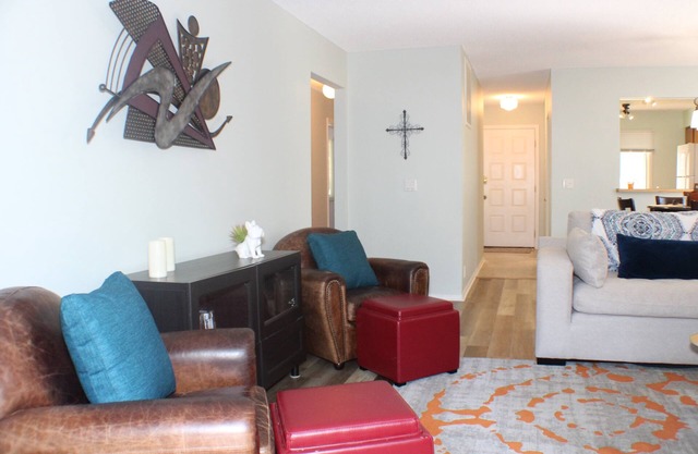 Comfortable End Unit Townhome
