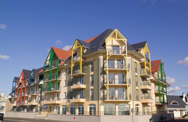 Comfortably furnished apartment with a balcony or terrace with sea view