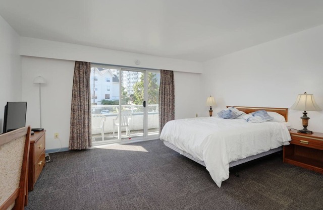 Comfy and Cozy Studio