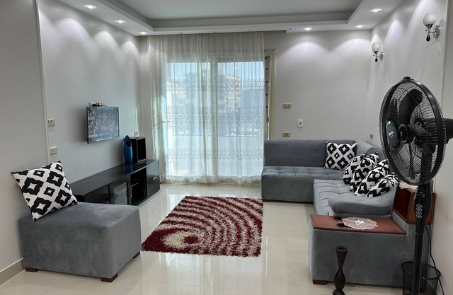 Comfy and luxurious centrally located apartment in east Cairo near the airport
