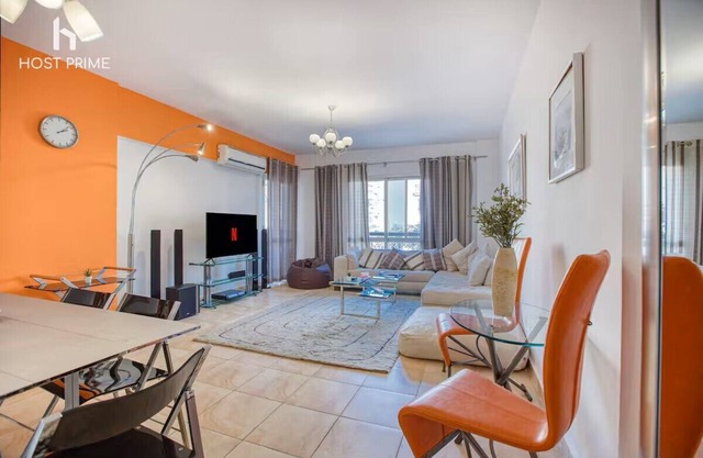 Comfy Apartment in Rehab City