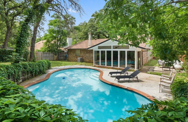 Comfy, Refreshing Home w/ Sun Room & Pool!