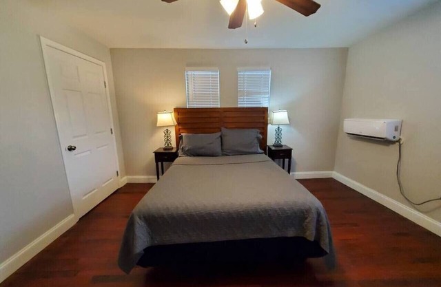 Comfy St Claude 2 Bedroom