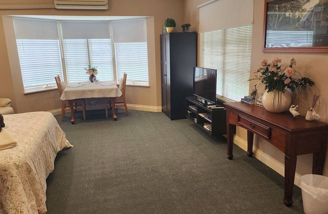 Como House Executive and Twin Suite