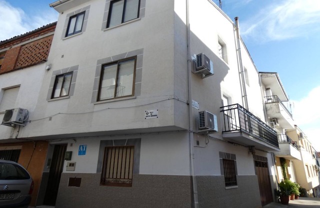 COMPLETE DAYMA APARTMENTS