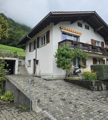 Completely refurbished comfortable apartment