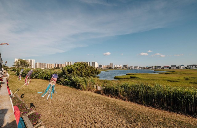 Completely Remodeled 3-bedroom townhome with AC in Ocean City