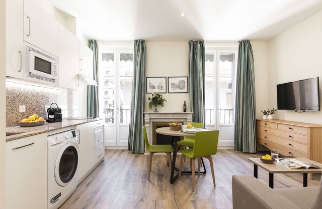 Completely renovated close to Retiro Park