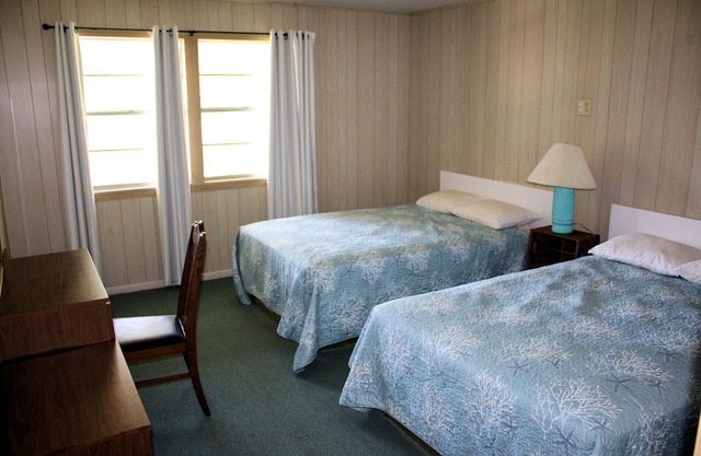 Condo #20 at Kentucky Lake's Lynnhurst Family Resort