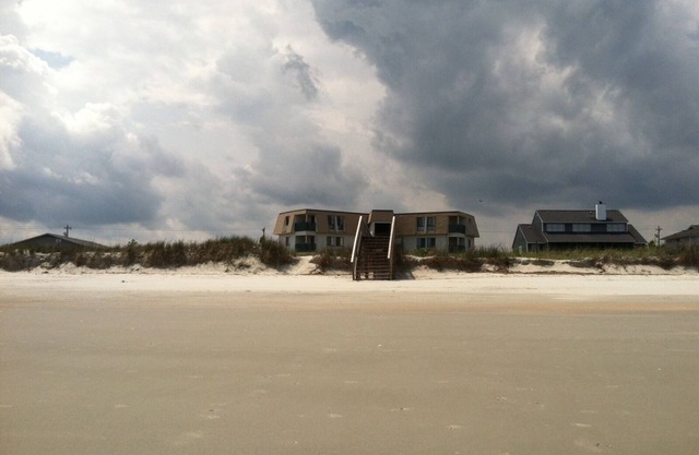 Condo on Wide, Quiet, Family-Friendly Beach