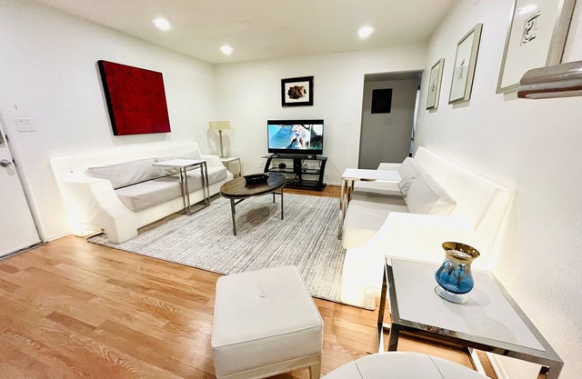 Condo,Sale,Strip,3BR,Pool,LasVegas,LVCCwalk,bestSpot,CES26,sale,SemaShow,