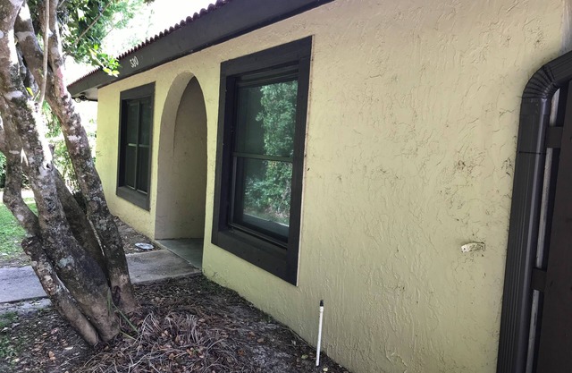 Condo with 2 Bedrooms and 2 Bathrooms, long term rental only. n6 months or more.