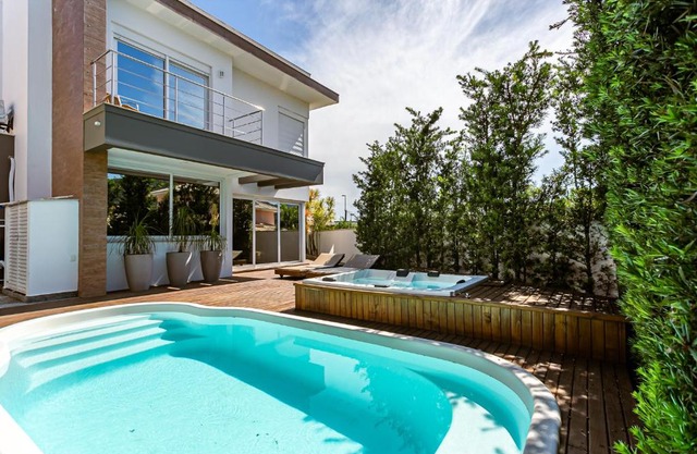 CONFORTO E LUXO CASA A 4 min do MAR do NOVO CAMPECHE em Florianópolis SC Casa em COND FECHADO