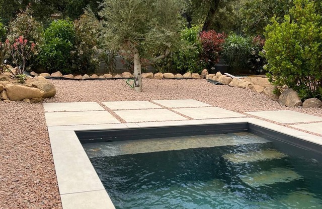 Contemporary villa for 2 people, private pool, enclosed grounds