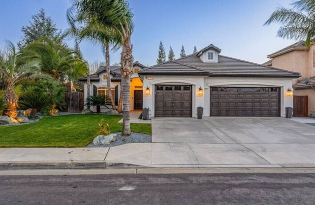 Contemporary Home in Best location!nnnn